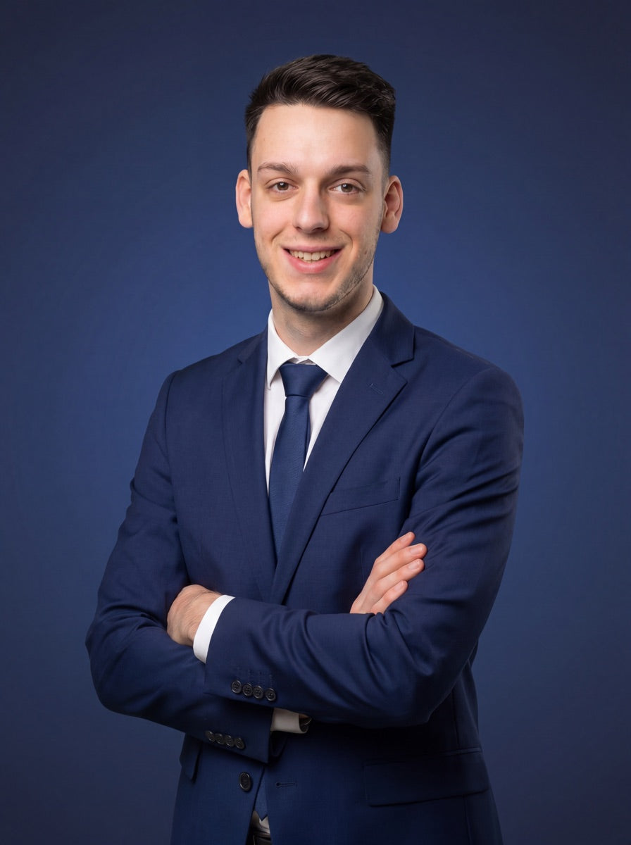 Professional portrait of Jerome Stolz, hearo founder